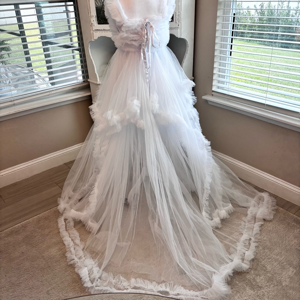 NEW Tulle Maternity Dress for Photoshoot Bridal Robe White NWOT Size L/XL - Picture 9 of 12